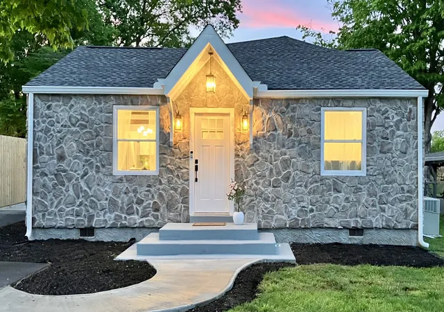 Photo 1 of Single family home for sale at 520 Eastview Cir, Franklin, TN 37064 | MLS# 3181496 | Listing updated on 2026-08-24