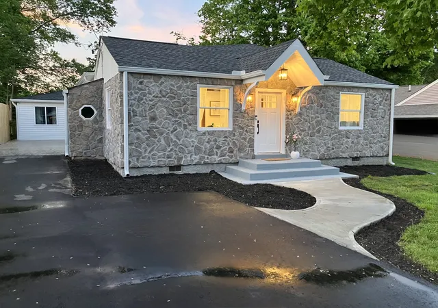 Photo 2 of Single family home for sale at 520 Eastview Cir, Franklin, TN 37064 | MLS# 3181496 | Listing updated on 2026-08-24