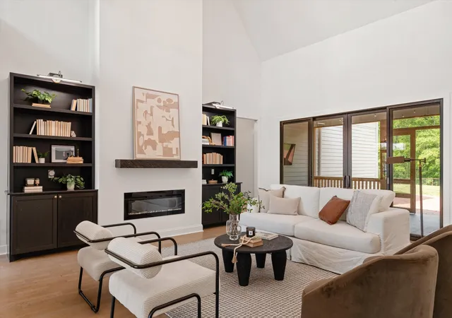 Photo 4 of Single family home for sale at 3866 Hutson Ave, Nashville, TN 37216 | MLS# 3182907 | Listing updated on 2026-08-12
