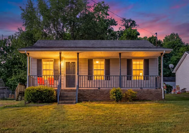 Homes for sale in Clarksville, TN | 356 Erie Dr, Clarksville, TN 37040 | MLS# 3182218