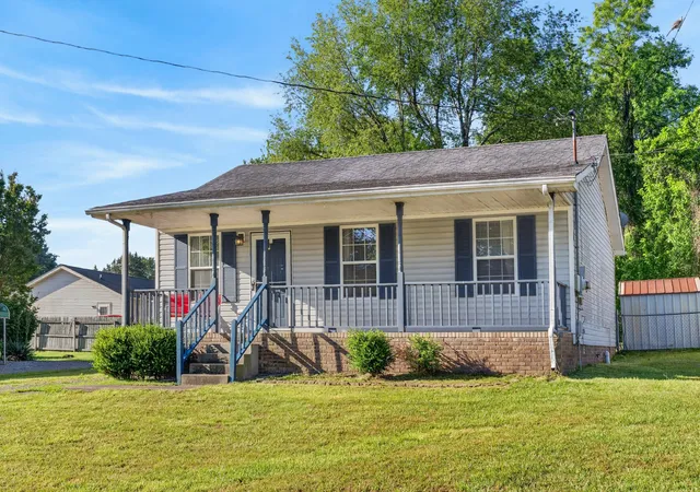 Homes for sale in Clarksville, TN | 356 Erie Dr, Clarksville, TN 37040 | MLS# 3182218