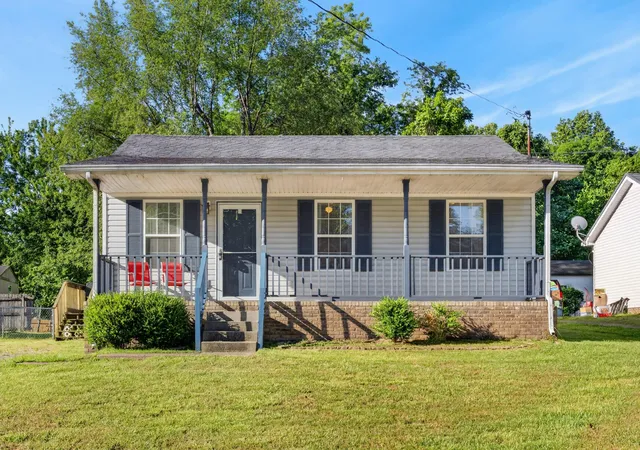 Homes for sale in Clarksville, TN | 356 Erie Dr, Clarksville, TN 37040 | MLS# 3182218