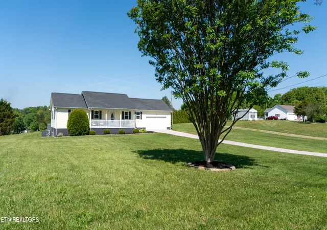 2nd image of 196 Lees Chapel Rd, Sweetwater, TN 37874 | MLS# 3181699
