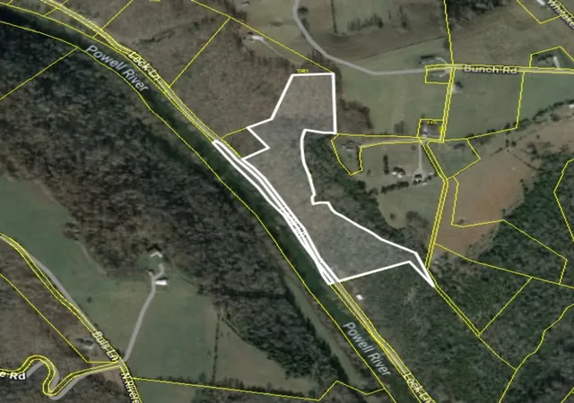 2nd image of 364 Lock Ln, Tazewell, TN 37879 | MLS# 3181737