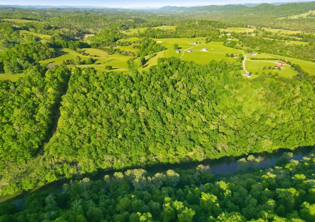 5th image of 364 Lock Ln, Tazewell, TN 37879 | MLS# 3181737