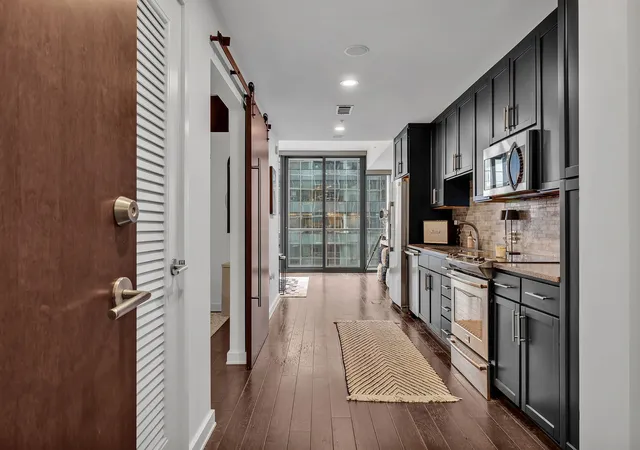 Photo 3 of Condo for sale at 1212 Laurel St #1310, Nashville, TN 37203 | MLS# 3181826 | Listing updated on 2026-06-01