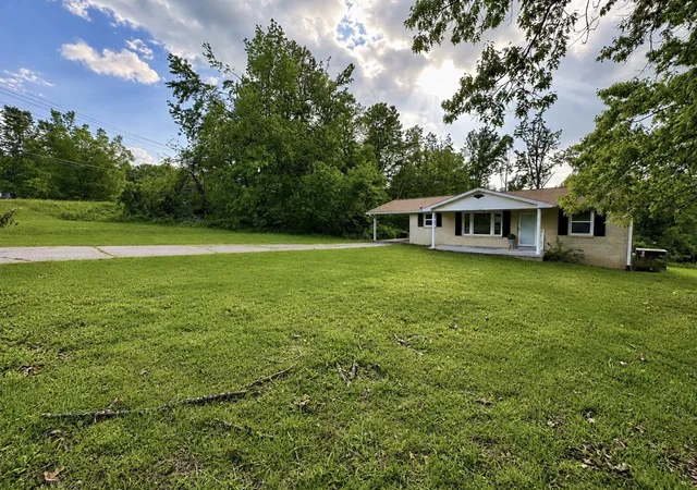 Homes for sale in Lyles, TN | 1196 Windsor Cir, Lyles, TN 37098 | MLS# 3181911