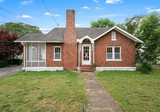 1st image of 211 Kingwood Dr, Murfreesboro, TN 37129 | MLS# 3218082