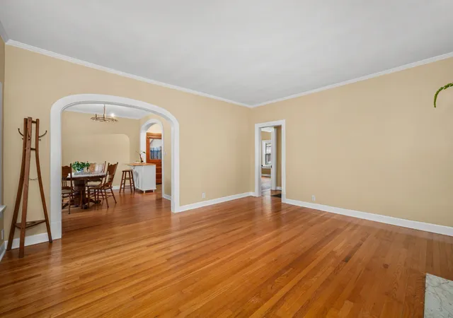 Photo 2 of Single family home for sale at 211 Kingwood Dr, Murfreesboro, TN 37129 | MLS# 3218082 | Listing updated on 2026-09-30