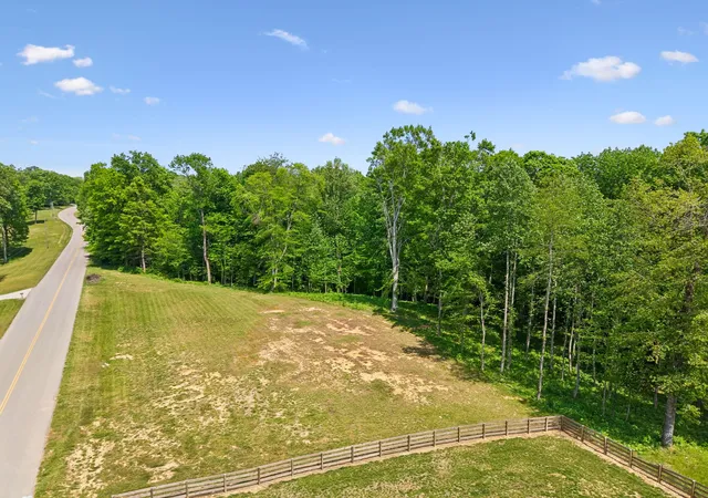 Photo 1 of Land for sale at 0 Casparis Rd, Franklin, TN 37064 | MLS# 3182581 | Listing updated on 2026-08-22