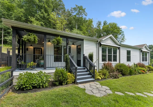 Homes for sale in Mount Pleasant, TN | 8501 Joy Rd, Mount Pleasant, TN 38474 | MLS# 3261044