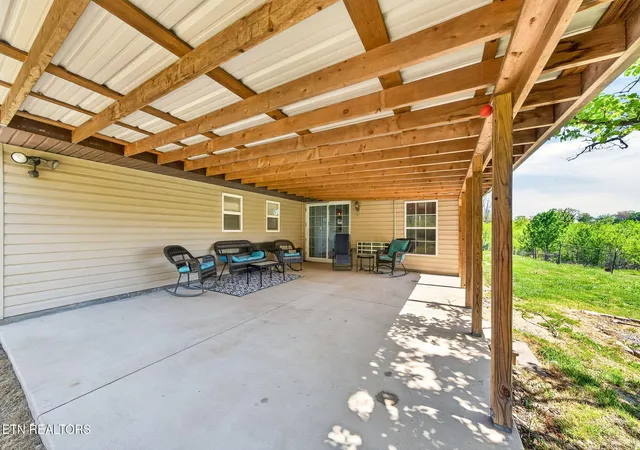 Homes for sale in Crossville, TN | 935 Brewer Rd, Crossville, TN 38572 | MLS# 3181920