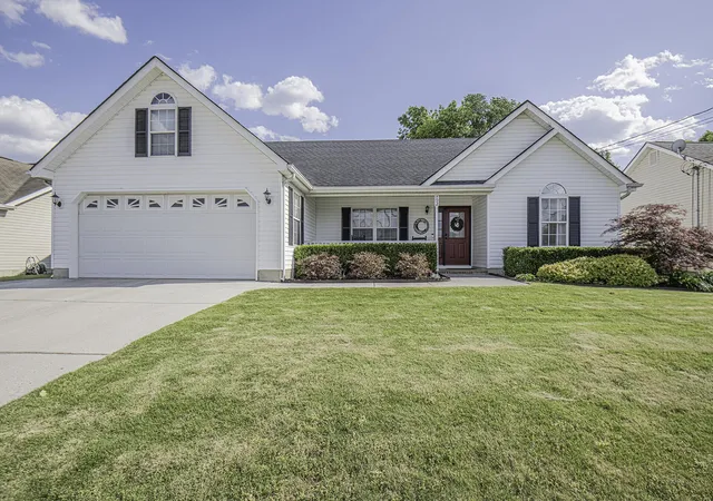 Homes for sale in Fort Oglethorpe, GA | 792 Colony Circle, Fort Oglethorpe, GA 30742 | MLS# 3181921