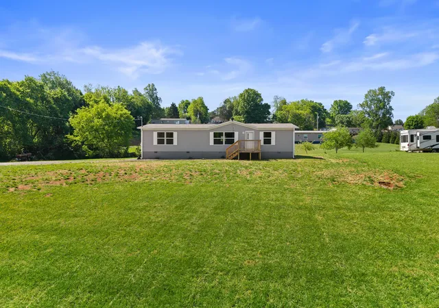 1st image of 217 Oakland Road, Sweetwater, TN 37874 | MLS# 3222057