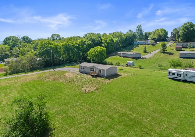 3rd image of 217 Oakland Road, Sweetwater, TN 37874 | MLS# 3222057