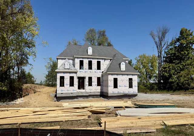 Photo 1 of Sale Pending at 1975 Napa Dr, Brentwood, TN 37027 | MLS# 3182196 | Listing updated on 2026-10-09