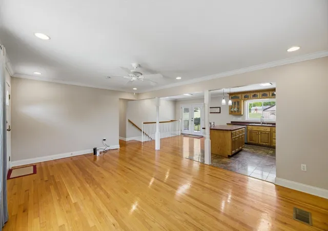 3rd image of 1012 Bennett Street, Sweetwater, TN 37874 | MLS# 3182138