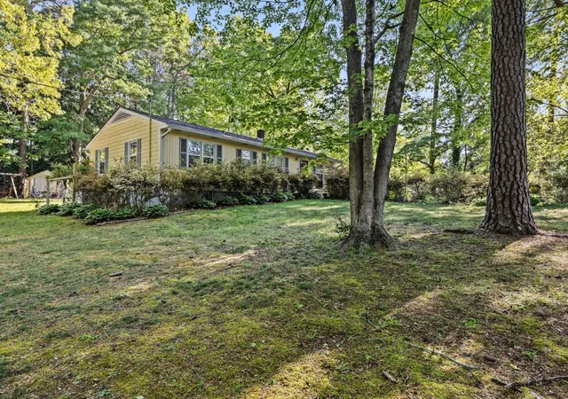Photo 2 of Single family home for sale at 301 Woodland Dr, La Fayette, GA 30728 | MLS# 3182212 | Listing updated on 2026-10-05