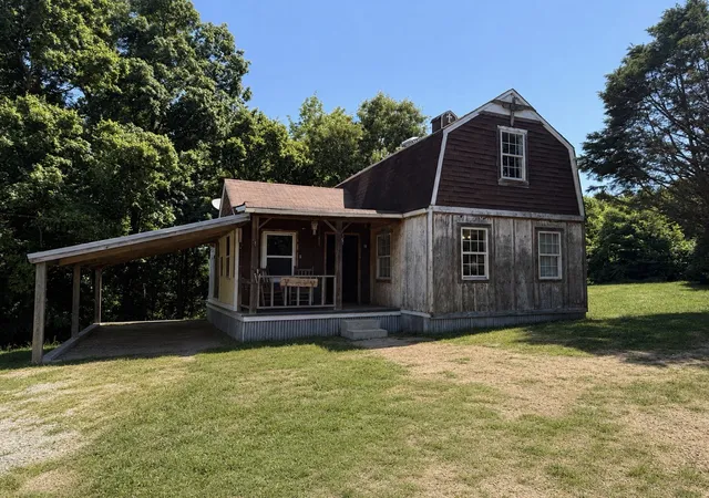 Homes for sale in Loretto, TN | 374 State Line Rd, Loretto, TN 38469 | MLS# 3182252
