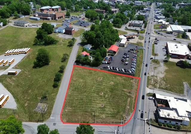4th image of 752 W College St, Pulaski, TN 38478 | MLS# 3182250
