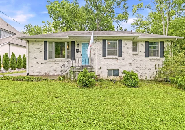 1st image of 6808 Fleetwood Dr, Nashville, TN 37205 | MLS# 3183799