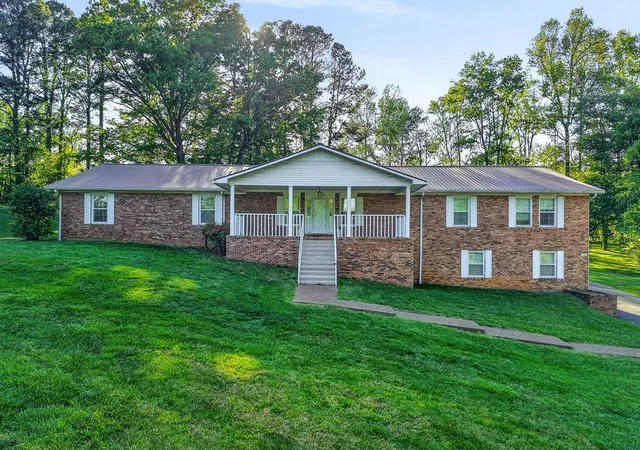 Photo 1 of Single family home for sale at 460 Petite Dr, Cookeville, TN 38501 | MLS# 3182315 | Listing updated on 2026-09-29