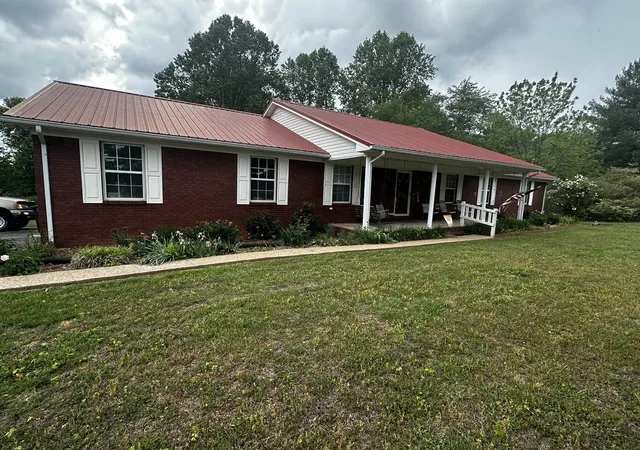 Homes for sale in Loretto, TN | 91 Lambs Ferry Rd, Loretto, TN 38469 | MLS# 3182278