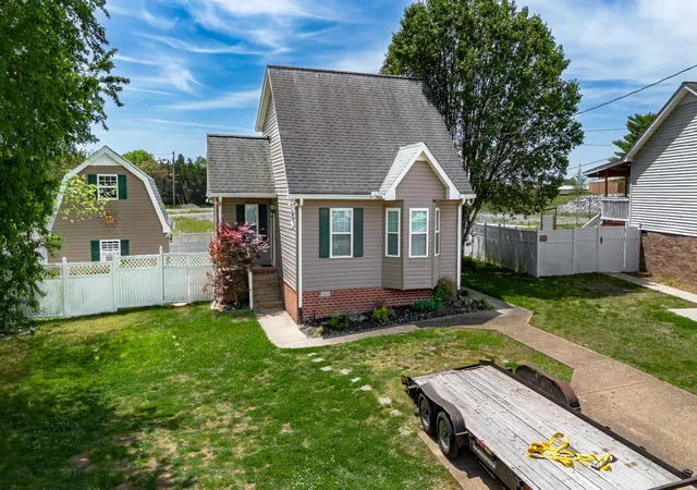 Photo 2 of Single family home for sale at 200 Westlynn Dr, Lebanon, TN 37087 | MLS# 3182362 | Listing updated on 2026-07-26