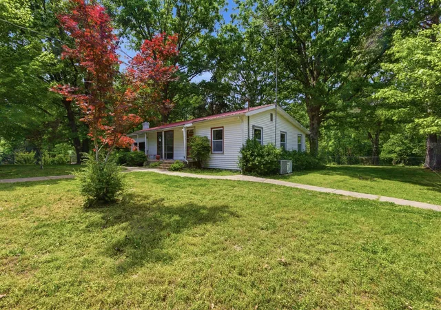 Homes for sale in Bon Aqua, TN | 10075 Buckner Ridge Road, Bon Aqua, TN 37025 | MLS# 3182437