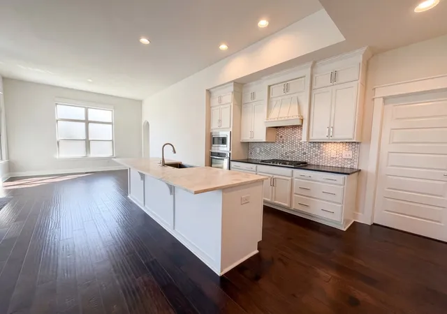 Photo 2 of Single family home for sale at 5321 Abbottswood Dr, Smyrna, TN 37167 | MLS# 3182628 | Listing updated on 2026-09-17