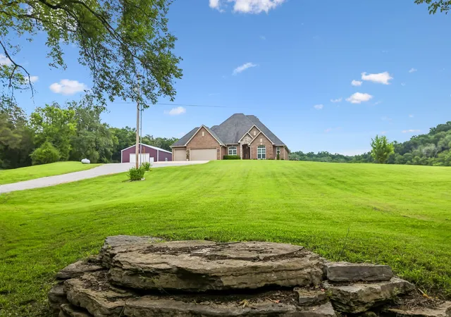 Photo 3 of Single family home for sale at 50 Bill Edde Rd, Belvidere, TN 37306 | MLS# 3183537 | Listing updated on 2026-09-28