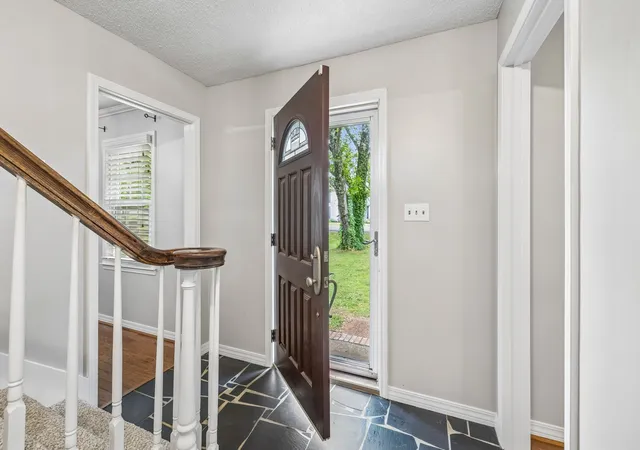 Photo 1 of Single family home for sale at 1305 Jewell Dr, Columbia, TN 38401 | MLS# 3182674 | Listing updated on 2026-08-19