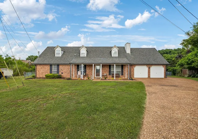 2nd image of 512 Decherd Ln, Smyrna, TN 37167 | MLS# 3224298