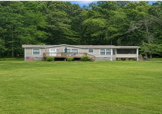 Homes for sale in Woodlawn, TN | 3688 Moore Hollow Rd, Woodlawn, TN 37191 | MLS# 3182831