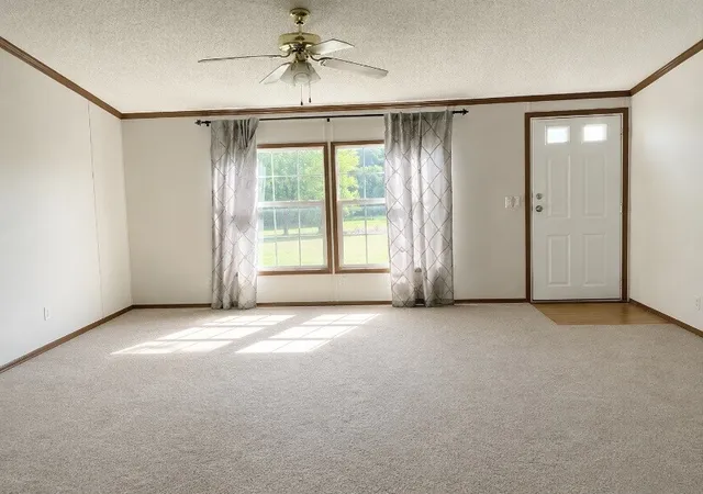 Photo 3 of Manufactured home for sale at 2450 W Leatherwood Rd, Cumberland Furnace, TN 37051 | MLS# 3183190 | Listing updated on 2026-09-26