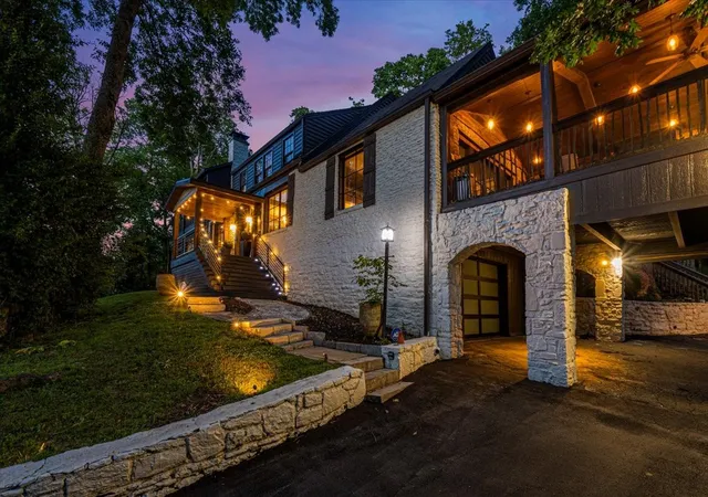 1st image of 5400 Hillsboro Pike, Nashville, TN 37215 | MLS# 3183318