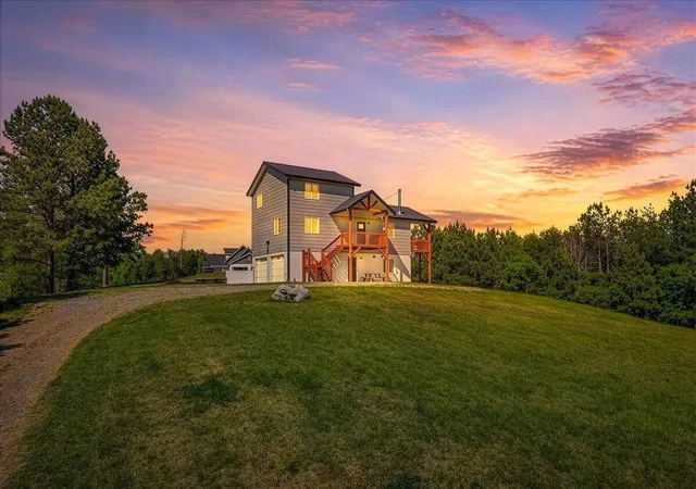 Homes for sale in Etowah, TN | 111 County Rd 805, Etowah, TN 37331 | MLS# 3186801