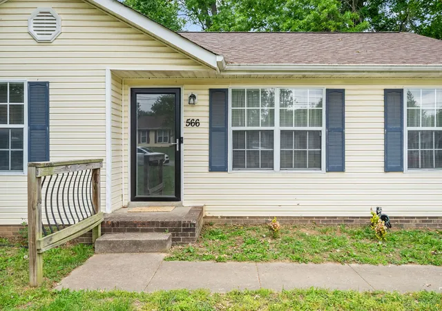 Homes for sale in Clarksville, TN | 566 Lorie Ln, Clarksville, TN 37042 | MLS# 3183018