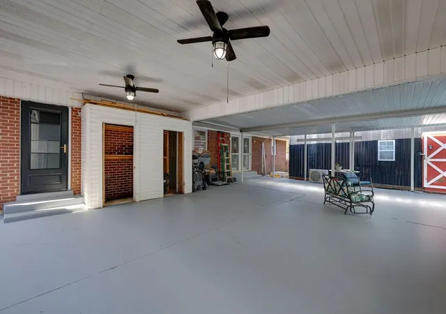 Homes for sale in Lawrenceburg, TN | 218 Admiral Cir, Lawrenceburg, TN 38464 | MLS# 3183525