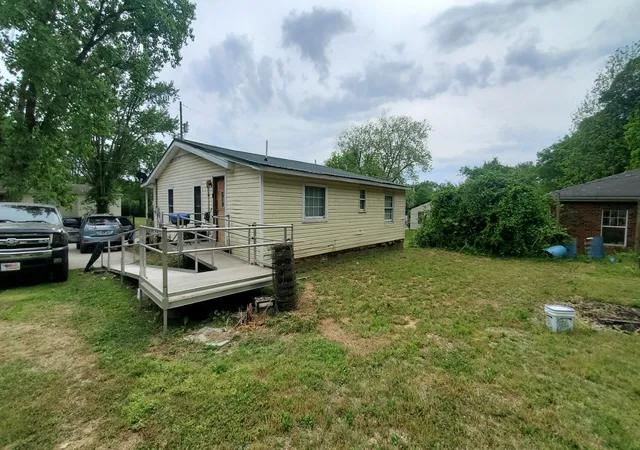 Homes for sale in Gallatin, TN | 504 Demoss St, Gallatin, TN 37066 | MLS# 3183130