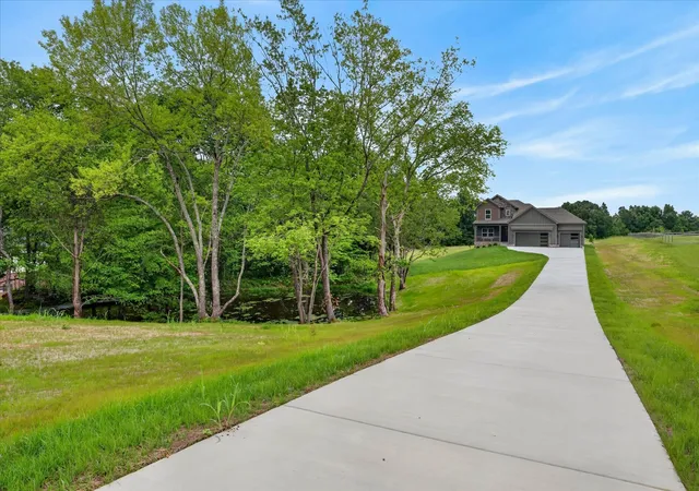 3rd image of 209 Lewis Grant Ln, Southside, TN 37171 | MLS# 3183654