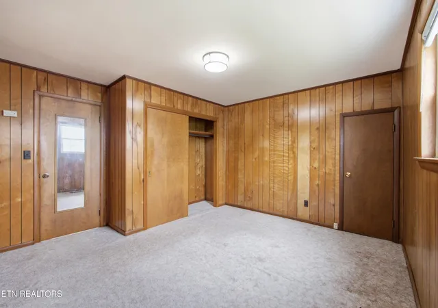Photo 4 of Single family home for sale at 905 Cumberland St, Harriman, TN 37748 | MLS# 3216170 | Listing updated on 2026-09-28