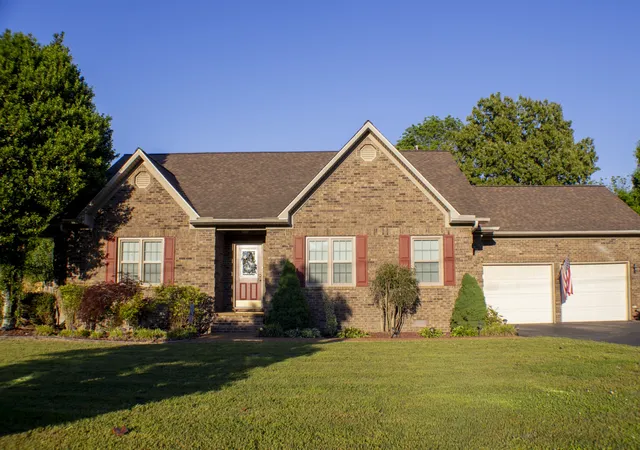 Homes for sale in Mc Kenzie, TN | 300 Sycamore Ln, Mc Kenzie, TN 38201 | MLS# 3183259