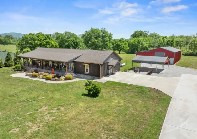 Homes for sale in Decherd, TN | 251 Falcon Dr, Decherd, TN 37324 | MLS# 3184200