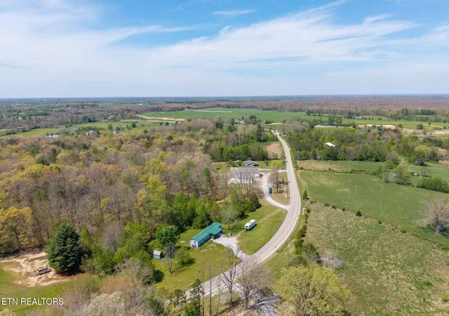 4th image of 5959 Nashville Hwy, Deer Lodge, TN 37726 | MLS# 3183275