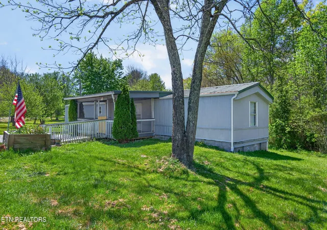 5th image of 5959 Nashville Hwy, Deer Lodge, TN 37726 | MLS# 3183275