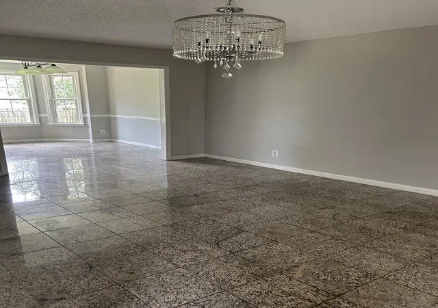 Photo 2 of Single family home for sale at 808 Keystone Ct, Clarksville, TN 37042 | MLS# 3540333 | Listing updated on 2026-10-09