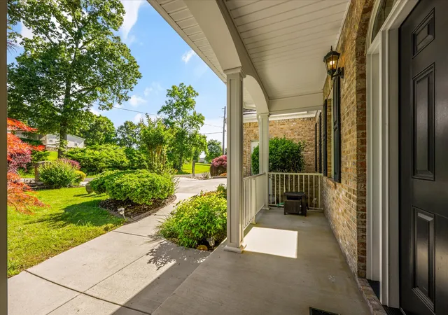 Photo 3 of Single family home for sale at 2177 Riverview Dr, Dandridge, TN 37725 | MLS# 3230390 | Listing updated on 2026-08-18
