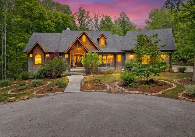 Photo 1 of Single family home for sale at 5621 Parker Branch Trl, Franklin, TN 37064 | MLS# 3184807 | Listing updated on 2026-10-05