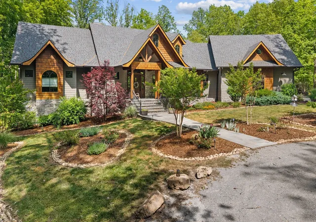 Photo 4 of Single family home for sale at 5621 Parker Branch Trl, Franklin, TN 37064 | MLS# 3184807 | Listing updated on 2026-10-05